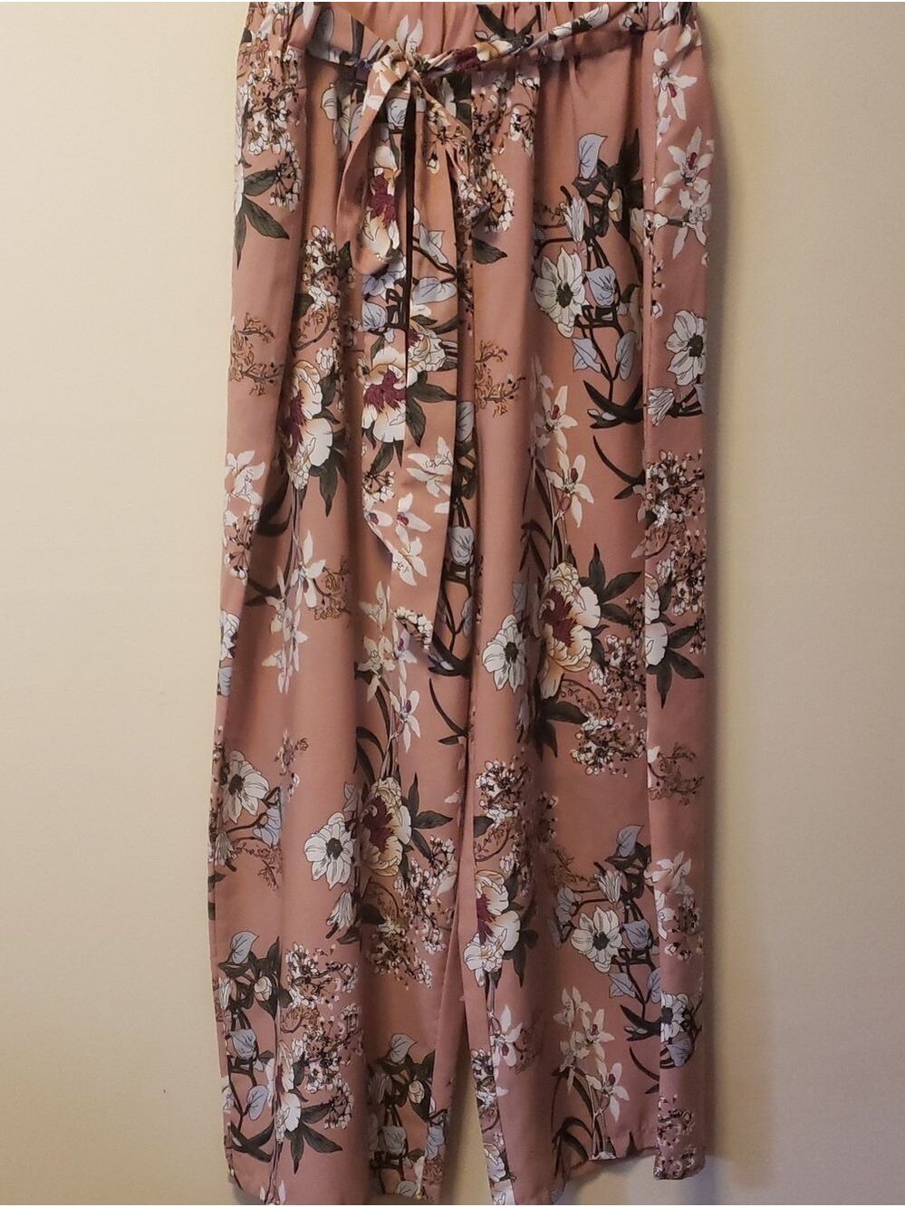SHEIN Flowy Dusty Pink Floral Wide Leg Pants with Tie Waist